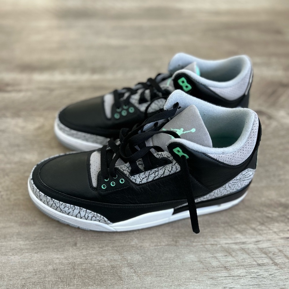 Jordan glow sz 9.5